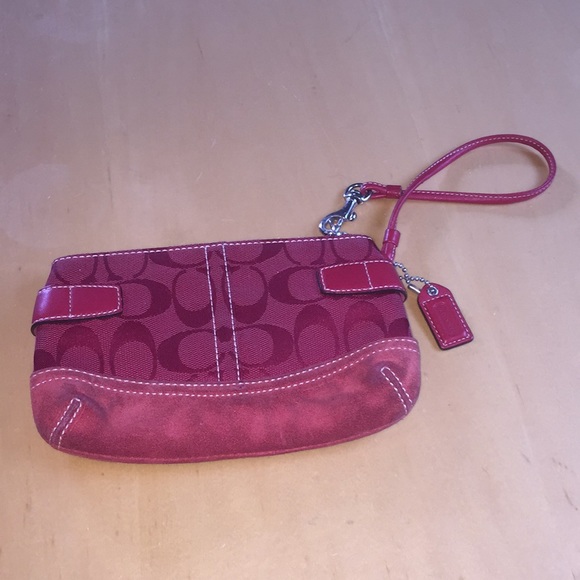 Coach Handbags - Coach wristlet